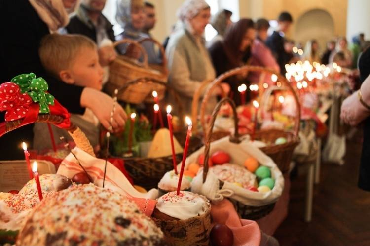 Де посвятити паску у Вінниці у 2026 році: адреси храмів, розклад богослужінь і де святити кошик