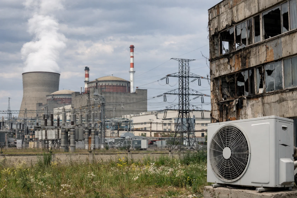 Відключення світла влітку 2026 в Україні: чи вистачить електрики у спеку та що буде з графіками