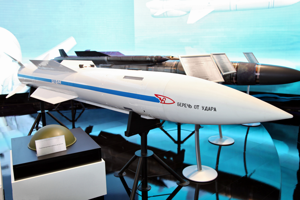 Які ракети несе Су-35С і на що він здатний: характеристики, дальність і головні можливості винищувача РФ