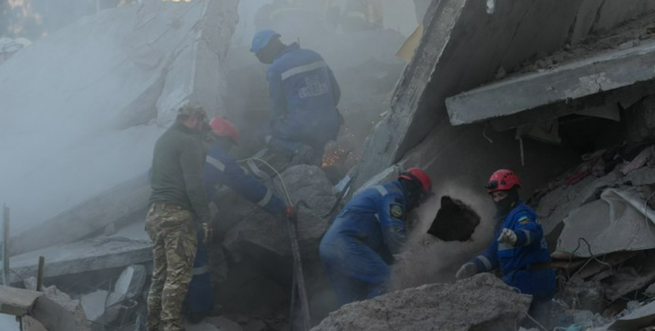 Атака на Київ 14 травня: скільки людей зникли безвісти та що повідомила ДСНС
