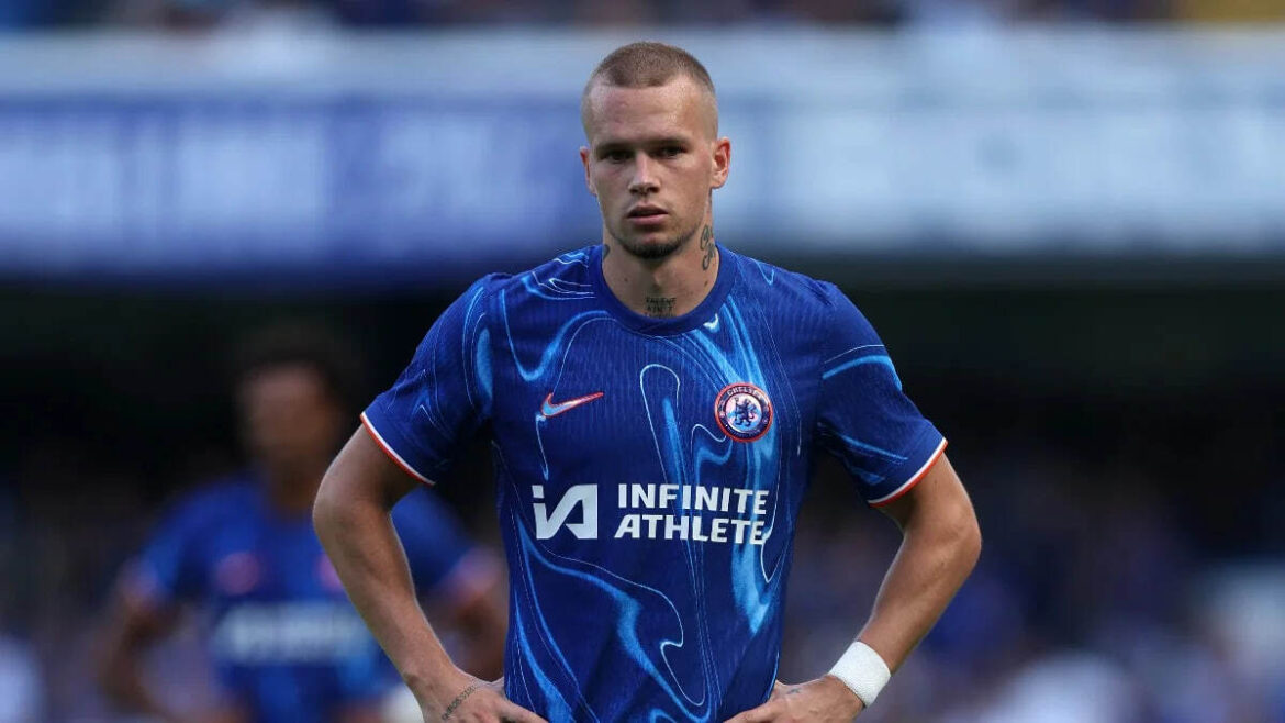 Хто така Джордін Джонс — нова дівчина Михайла Мудрика: біографія, фото і подробиці роману
