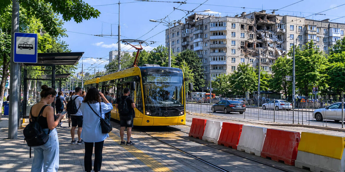 Трамваї №14, №15 і №18 у Києві тимчасово не курсують: повний список змін у громадському транспорті