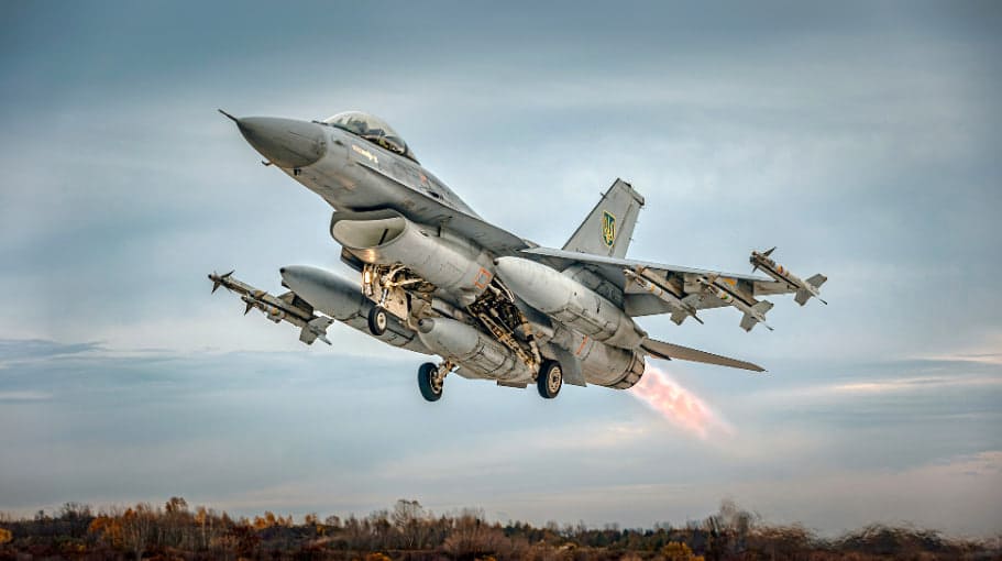 Український F-16 уперше збив російський винищувач: що підтвердив генерал США