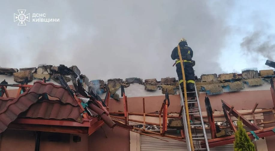 У Чайках дрон влучив у житловий будинок: що відомо про наслідки