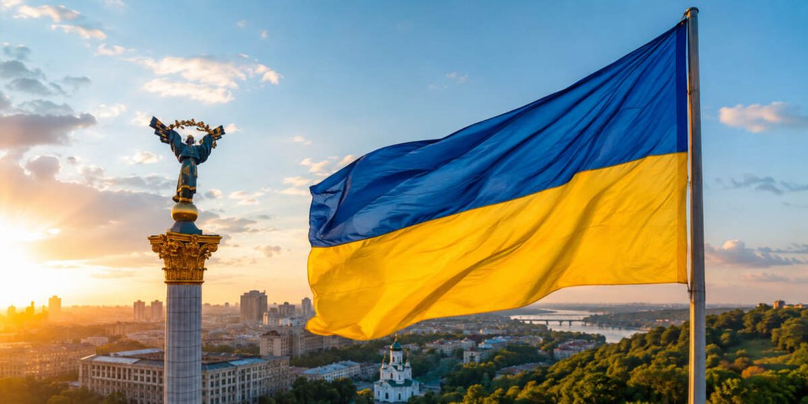 Привітання з Днем Незалежності України 2026: красиві СМС, короткі побажання, листівки, картинки та GIF