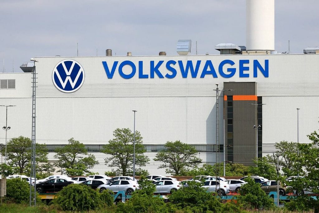 Volkswagen може зупинити виробництво на 4 заводах у Німеччині: список і дати